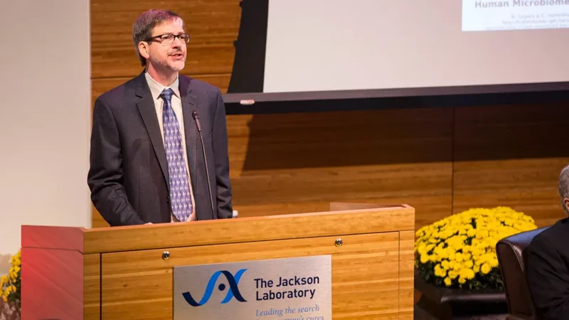 Mark Adams honored as 2025 AAAS Fellow for his contributions to genomics - Page Tile 2