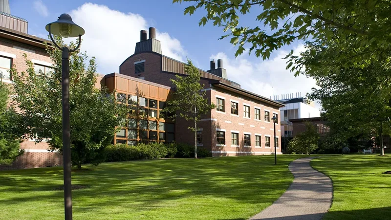 Scientists sharpen genetic maps to help pinpoint DNA changes that influence human health traits and disease risk - Tile 2