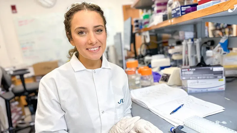 Meet Rei Bufi, postbaccalaureate associate