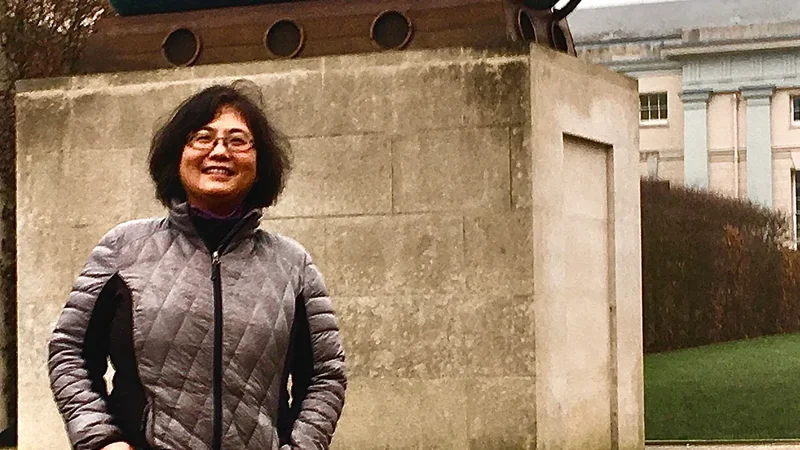 Mai Hendrix, Human Resources