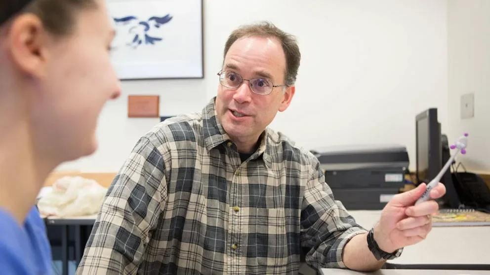 JAX researchers identify mutations in Charcot-Marie-Tooth disease that worsen peripheral nerve damag