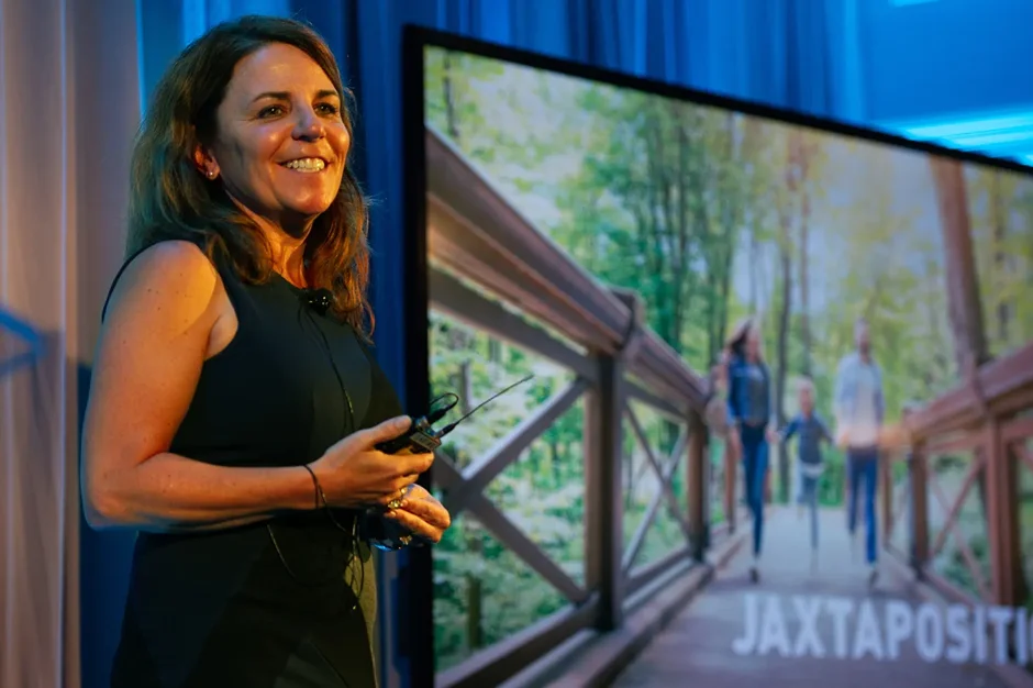 JAX scientist Cat Lutz receives Rare Impact Award from National Organization for Rare Disorders