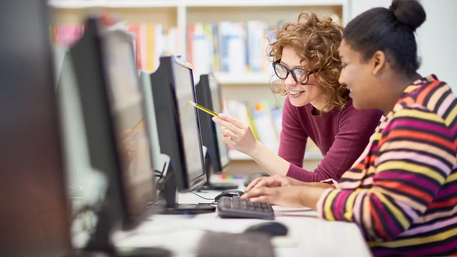 A collaboration between JAX and the Connecticut State Colleges and Universities (CSCU) system, Genomics in Action helps bring real-world genomics and precision medicine into the undergraduate classroom. Credit: Adobe Stock