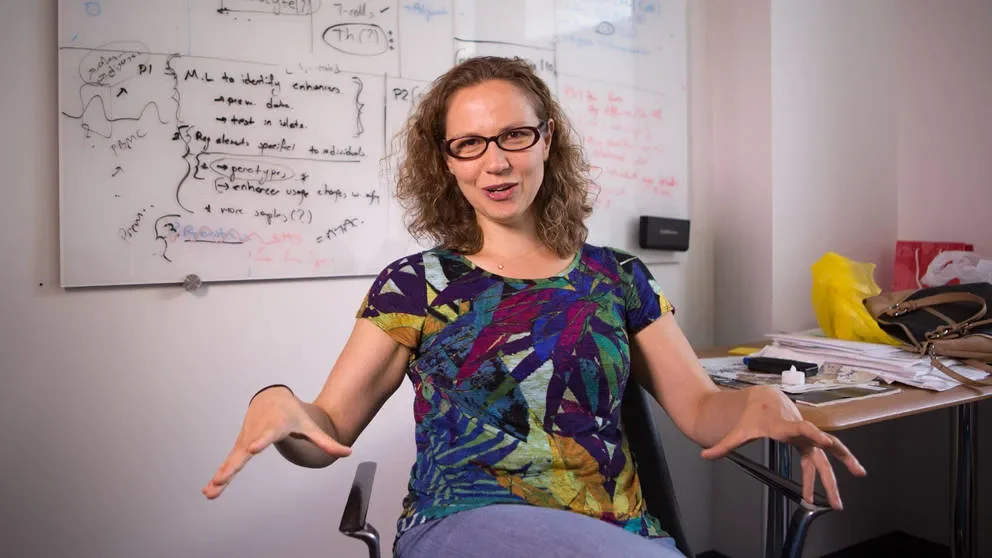 Immune system changes with age differ between men and women